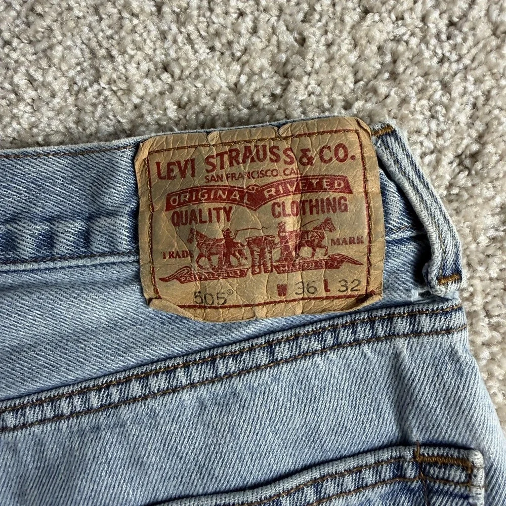 Y2K Levis 505 Jeans Mens 36x32 Light Wash Blue Denim Regular Straight Casual